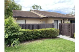 604 Sea Pine Way, Greenacres, FL 33415 - MLS#B26019857