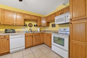 5725 Fernley Drive, West Palm Beach, FL 33415 - MLS#B26019875