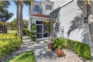 10530 Lake Vista Circle, Boca Raton, FL 33498 - MLS#B26019906