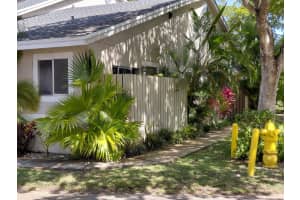 1947 Discovery Circle, Deerfield Beach, FL 33442 - MLS#B26019924