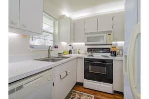 2800 Indian River Boulevard, Vero Beach, FL 32960 - MLS#B26019938