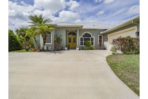 6489 53rd Circle, Vero Beach, FL 32967 - MLS#B26019959