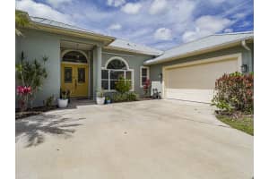 6489 53rd Circle, Vero Beach, FL 32967 - MLS#B26019959