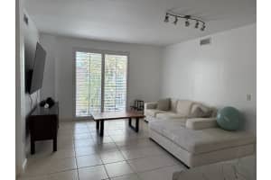 7275 90th Way, Miami, FL 33156 - MLS#B26020028
