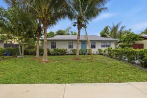 8230 4th Place, North Lauderdale, FL 33068 - MLS#B26020056