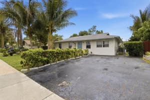 8230 4th Place, North Lauderdale, FL 33068 - MLS#B26020056