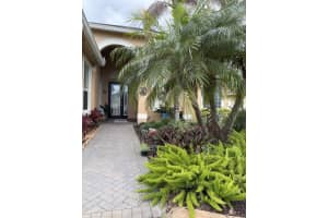 660 Tangelo Circle, Vero Beach, FL 32968 - MLS#B26020122