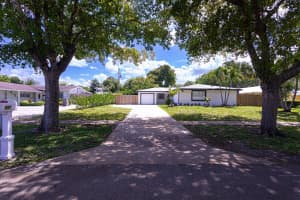 5756 Orchard Way, West Palm Beach, FL 33417 - MLS#B26020182