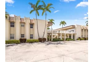 600 Snug Harbor Drive, Boynton Beach, FL 33435 - MLS#B26020218