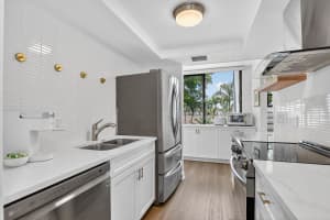 3310 Bridgewood Drive, Boca Raton, FL 33434 - MLS#B26020225