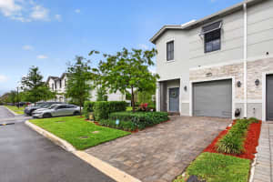 873 3rd Way, Pompano Beach, FL 33060 - MLS#B26020264