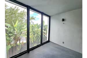213 Lake Pointe Drive, Oakland Park, FL 33309 - MLS#B26020265