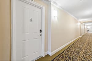 600 Dixie Highway, West Palm Beach, FL 33401 - MLS#B26020268