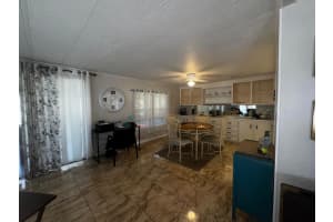 4242 3rd Court, Lantana, FL 33462 - MLS#B26020284
