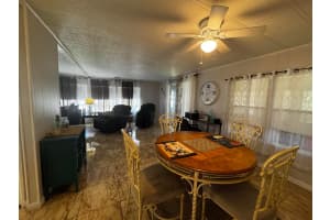4242 3rd Court, Lantana, FL 33462 - MLS#B26020284