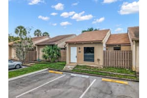 2026 81st Way, Davie, FL 33324 - MLS#B26020293