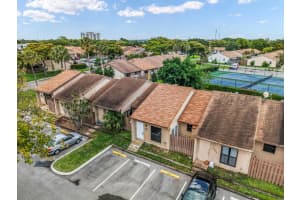 2026 81st Way, Davie, FL 33324 - MLS#B26020293