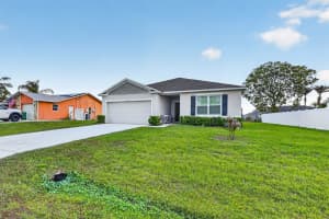 535 Butler Avenue, Port Saint Lucie, FL 34983 - MLS#B26020294