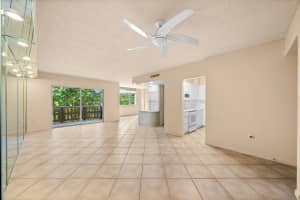 4001 Hillcrest Drive, Hollywood, FL 33021 - MLS#B26020304