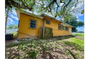 601 Canal St Street, Belle Glade, FL 33430 - MLS#B26020319