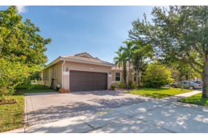12843 18th Court, Pembroke Pines, FL 33028 - MLS#B26020321