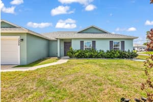 1220 Navajo Lane, Port Saint Lucie, FL 34983 - MLS#B26020324