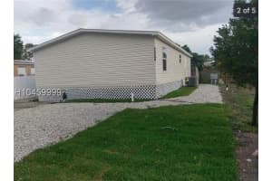 13560 7th Place, Davie, FL 33325 - MLS#B26020329