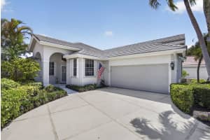 216 Eagleton Lake Boulevard, Palm Beach Gardens, FL 33418 - MLS#B26020352