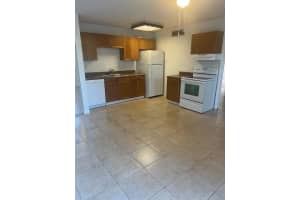 641 Executive Center Drive, West Palm Beach, FL 33401 - MLS#B26020408