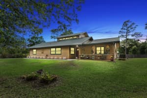 2725 Twin Oaks Trail, Fort Pierce, FL 34945 - MLS#B26020433