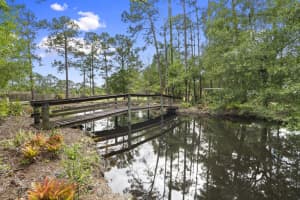 2725 Twin Oaks Trail, Fort Pierce, FL 34945 - MLS#B26020433