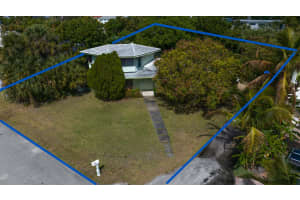 1260 Harbor Drive, Singer Island, FL 33404 - MLS#B26020458