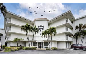 1910 S Ocean Blvd APT 204, Delray Beach, FL 33483, - MLS#B26020463