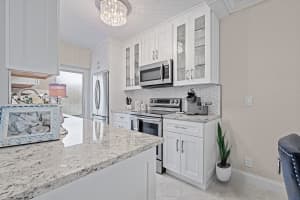 1910 S Ocean Blvd APT 204, Delray Beach, FL 33483, - MLS#B26020463