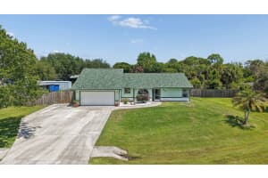 902 Egret Avenue, Fort Pierce, FL 34982 - MLS#B26020498