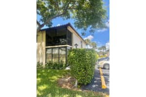 21411 Juego Circle, Boca Raton, FL 33433 - MLS#B26020514
