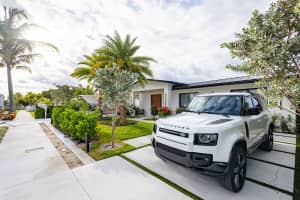 807 Hollywood Place, West Palm Beach, FL 33405 - MLS#B26020522