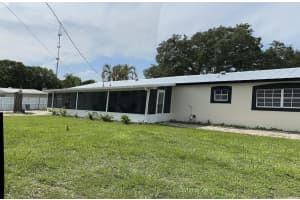 355 Johnston Street, Fort Pierce, FL 34982 - MLS#B26020525
