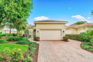 56 Island Drive, Boynton Beach, FL 33436 - MLS#B26020528