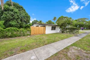 17551 5th Avenue, North Miami Beach, FL 33162 - MLS#B26020562