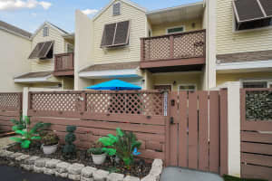 4807 Hemingway Circle, Margate, FL 33063 - MLS#B26020563