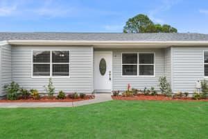 1853 SE Dranson Cir, Port St. Lucie, FL 34952, - MLS#B26020577