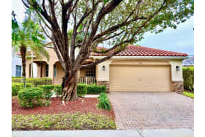 1618 Royal Grove Way, Weston, FL 33327 - MLS#B26020583