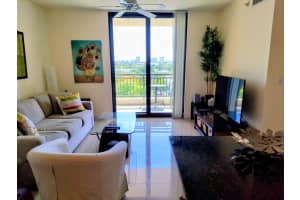 100 Federal Highway, Fort Lauderdale, FL 33301 - MLS#B26020623