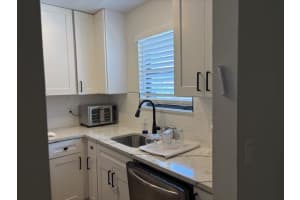 21906 Lake Forest Circle, Boca Raton, FL 33433 - MLS#B26020648