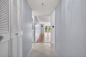 7770 Tahiti Lane, Lake Worth, FL 33467 - MLS#B26020689