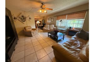 1985 32nd Court, Lighthouse Point, FL 33064 - MLS#B26020712