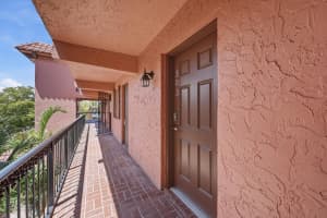 670 Tennis Club Drive, Fort Lauderdale, FL 33311 - MLS#B26020718