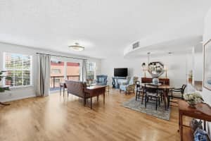 670 Tennis Club Drive, Fort Lauderdale, FL 33311 - MLS#B26020718