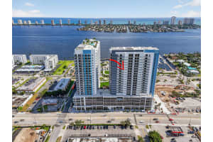 220 Lake Shore Drive, Lake Park, FL 33403 - MLS#B26020729